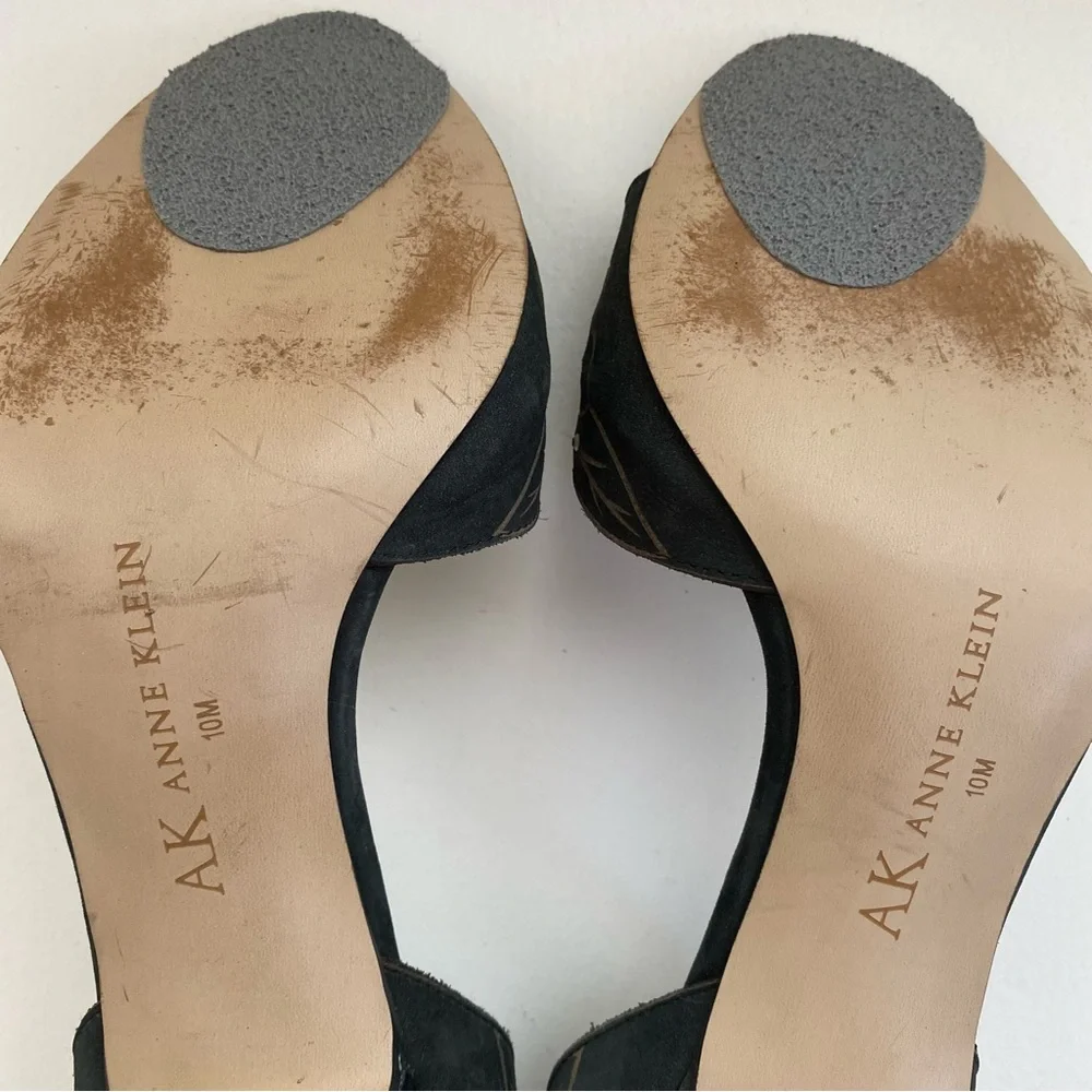 Anne Klein Women's Heels - Picture 6 of 9